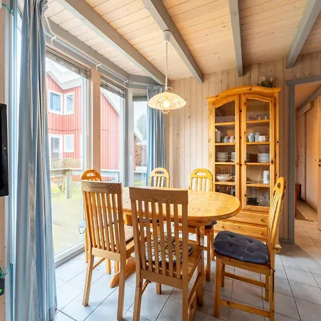 Skandinavisches In Mirow בית נופש Granzow