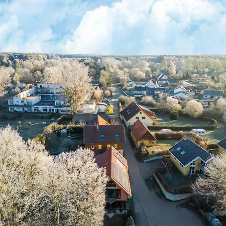 Skandinavisches In Mirow בית נופש