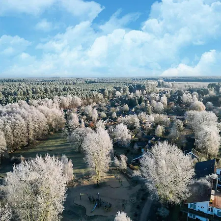 Skandinavisches In Mirow בית נופש