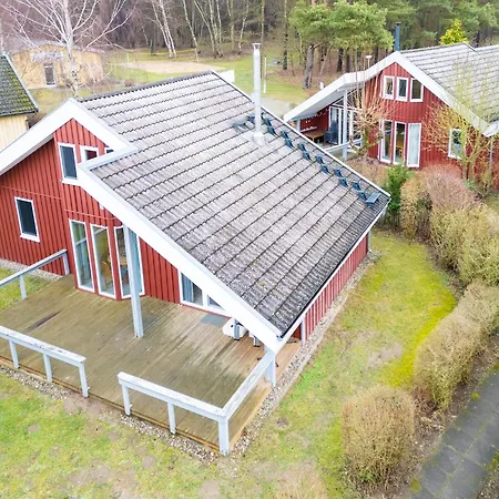 בית נופש Skandinavisches In Mirow